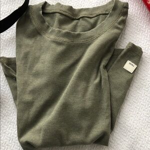 Vuori stretch S green T-Shirt new no tags
